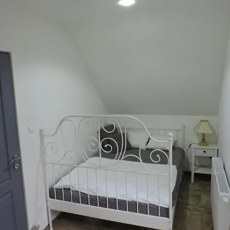 Szepezd Oak Villa *