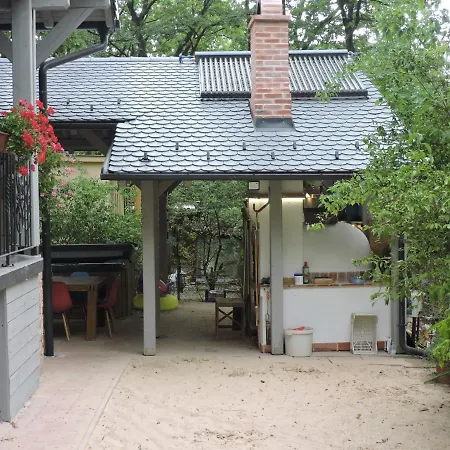 Villa Szepezd Oak